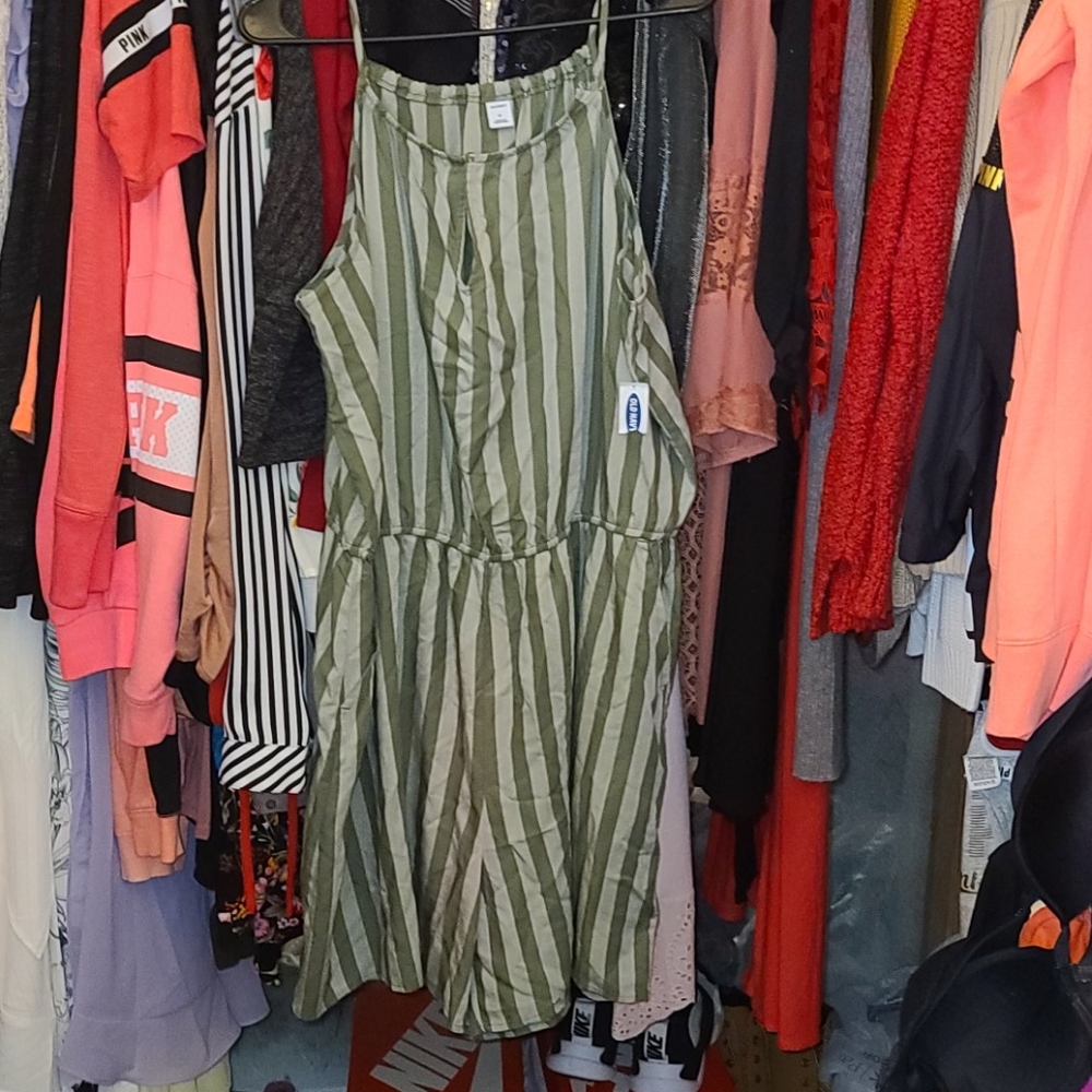 New old navy rompers XL